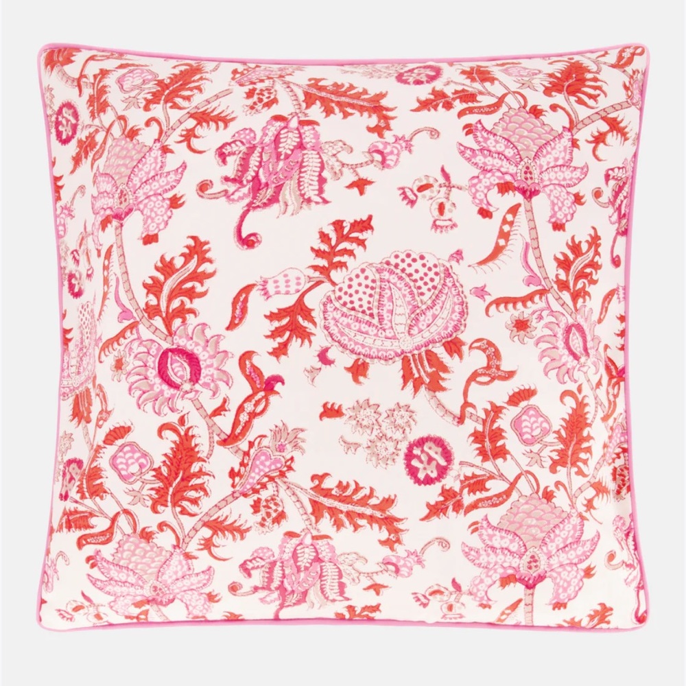 Amanda decorative pillow